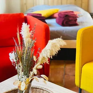https://studio-ile-de-la-barthelasse-a-deux-pas-du-centre.fr-provencehotel.com