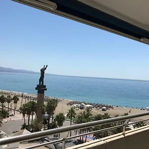 marina-banus-apartment.es-andalucia.com/